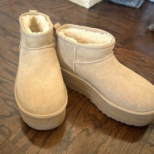 UGG classic ultra mini platform boots BRAND NEW